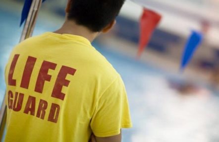 National Pool Lifeguard course - In Safe Hands training