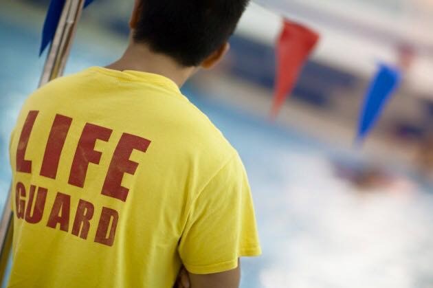 National Pool Lifeguard course - In Safe Hands training